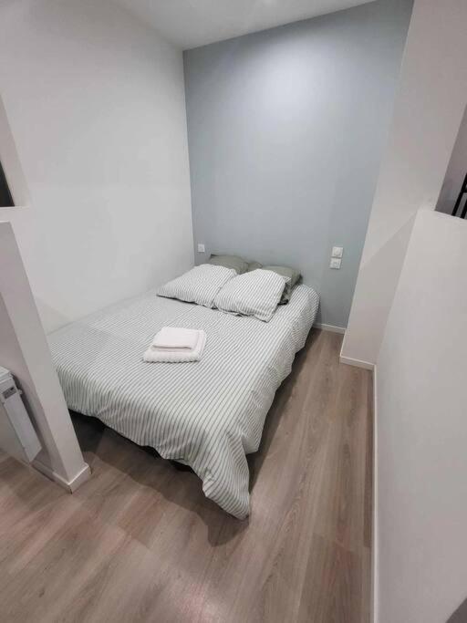 Appartement Canada 1 Валансьен Экстерьер фото